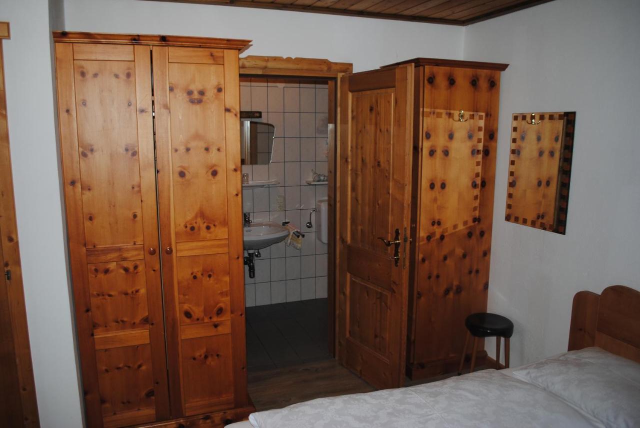 Pension Lachmayr Kaprun Zimmer foto