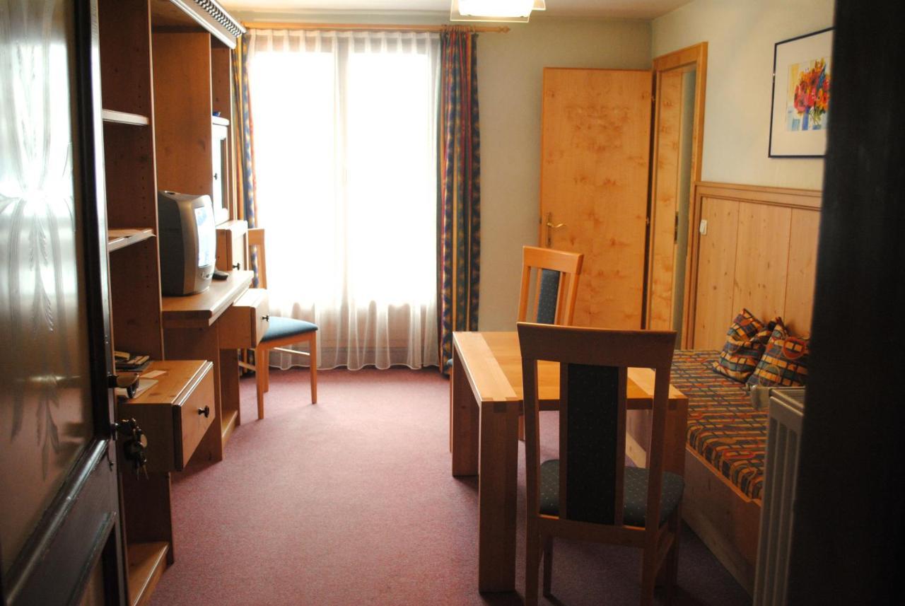Pension Lachmayr Kaprun Zimmer foto